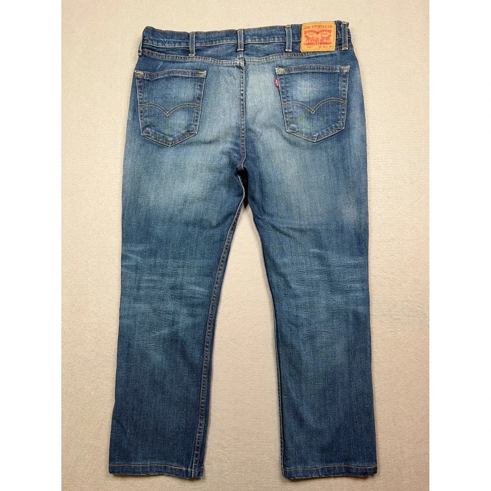 Levis 514 Straight Fit Jeans Mens 38 Medium Wash Made in Mexico